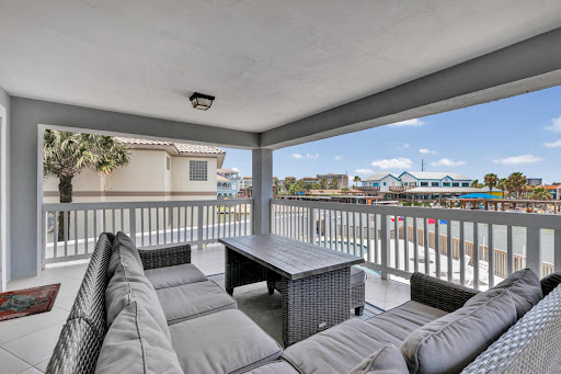Padre Getaways - Visual