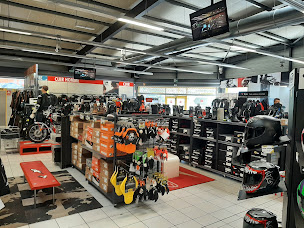 Photo n°7 de Maxxess Clermont-Ferrand à Aubière (Concessionnaire de motos d'occasion)