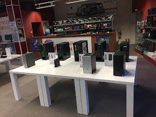 Photo n°16 de L' Univers Informatique à Châlons-en-Champagne (Magasin d'informatique)