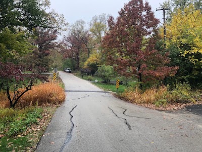 Blackhawk Road, Indian Head Park