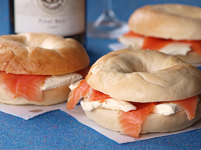 Bagel & Shake - Shop