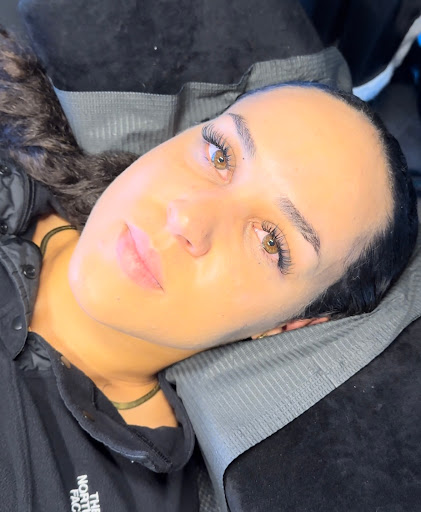 Lavish Looks Beauty Lounge - Thumbnail