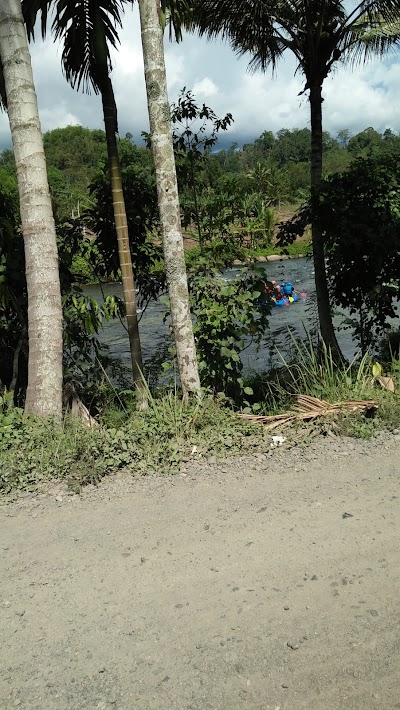Photos of REST AREA RANAU RAFTING