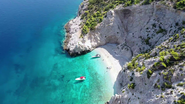 Αξιολογήσεις για το Lidoblue boating στην Σικυώνα - Νυχτερινό κέντρο