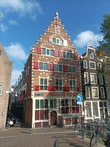 L & W Gallery - Netherlands