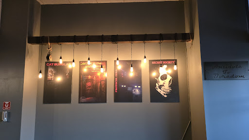 Escape Artists - Visual