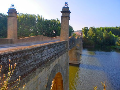 Dueñas - Visual