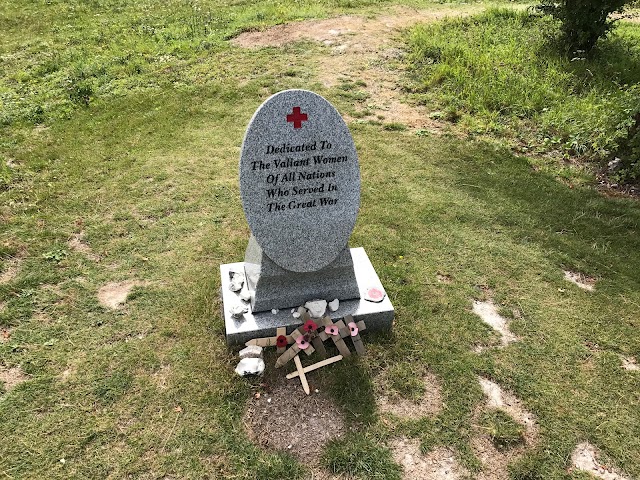 Lochnagar crater - La Boiselle