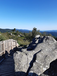 Photo n°9 de Gîte Sensation nature 63 à Celles-sur-Durolle (Maison de vacances)