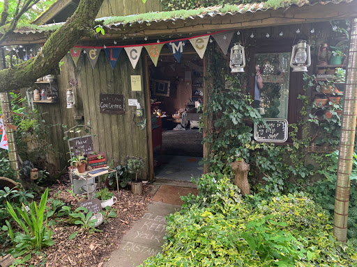 Walton Court - Thumbnail