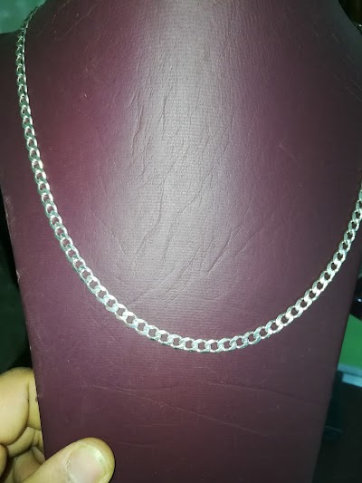 Photos of Jewelry and silverware Farouk