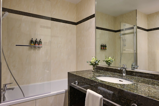 Fraser Suites Le Claridge Champs-Elysées by null