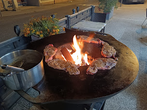 Photo n°12 de Bistrot La Forge Chez Brigitte à Sahune (Restaurant)