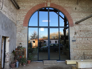 Photo n°11 de Menuiserie Véranda Garonne Alu à Fourques-sur-Garonne (Fournisseur de fenêtres)