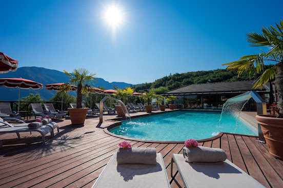 Les Trésoms Lake and Spa Resort by null