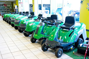 Photo n°13 de équip'jardin à Villemandeur (Service de location de remorques)