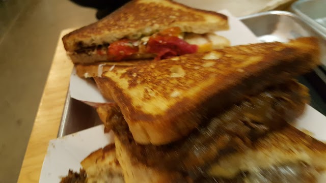 Roxy's Grilled Cheese & Burgers