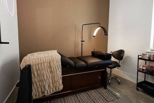 Saint Beauty Bar - Thumbnail