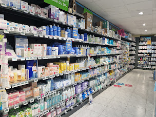 Photo n°4 de Pharmacie Guichard à Saint-Gilles (Pharmacie)