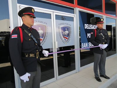Photos of Delegacion Policial de San Sebasti&aacute;n