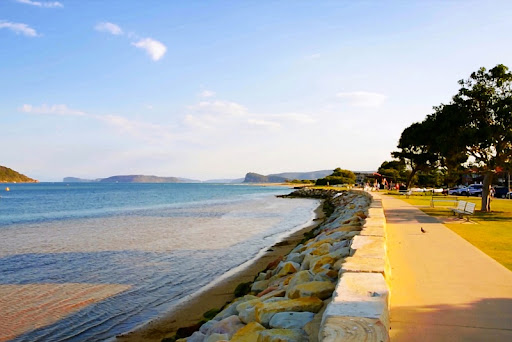 Raine & Horne Ettalong Beach