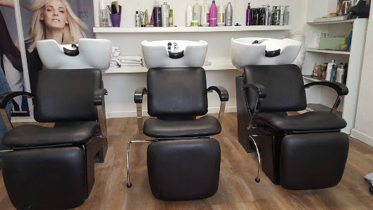 HAIR & FLAIR by Jutta - Friseursalon Eichenstraße 16, 4614 Marchtrenk, Österreich