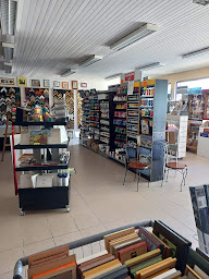 Photo n°4 de Toutencadre à Saint-Privat-des-Vieux (Boutique de loisirs créatifs)