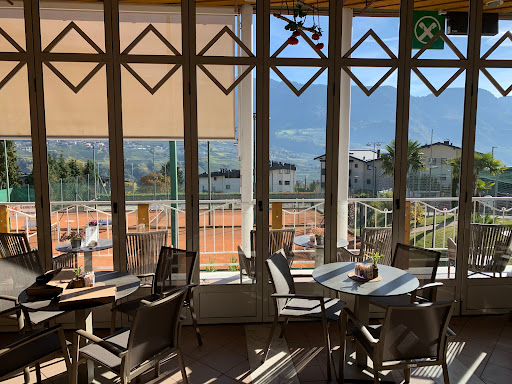 Tennis Bar Dorf Tirol Tennisclub Gallery - Italy