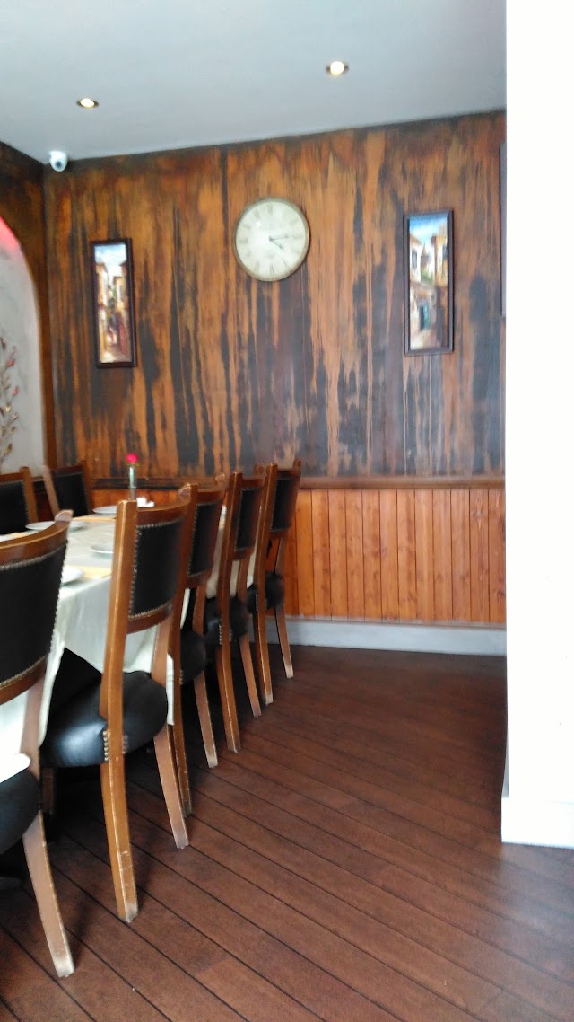 Yara Restaurant