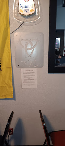 The Drinking Horn Bar&Grill by null