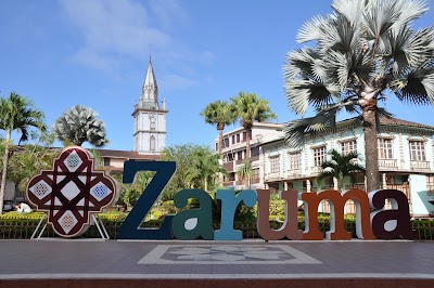 Photos of Independencia de Zaruma Park