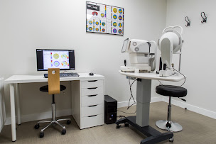 Photo n°16 de Docteur Antoine Aussems à Osny (Chirurgien utilisant la technique du Lasik)