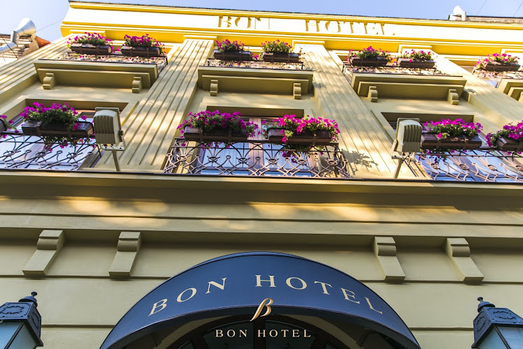 Bon Hotel