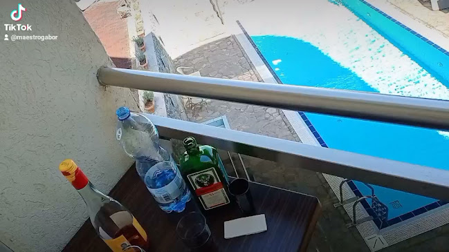 Nyitvatartás: Bástya Hotel