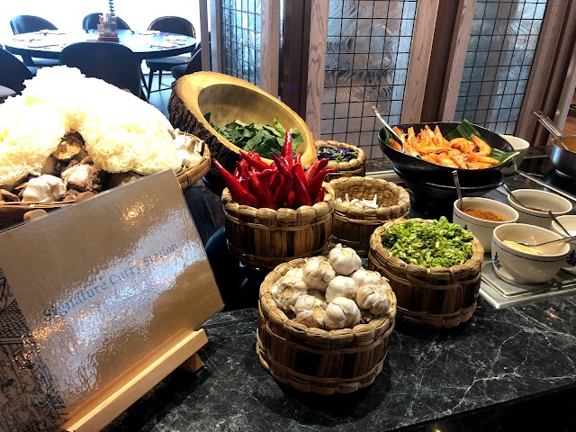 Praya Kitchen @ Marriott Surawong