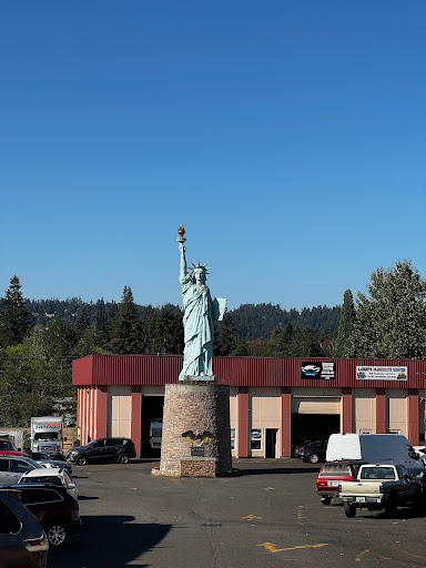 Hertz Car Rental - Milwaukie - Mcloughlin HLE - Thumbnail