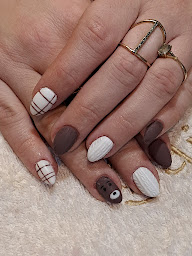 Photo n°9 de CUBA NAILS ART à Niort (Salon de manucure)