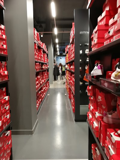 víkend Pikantní Obří nike shop edinburgh craigleith australia demokratická inzerovat Kolíčky