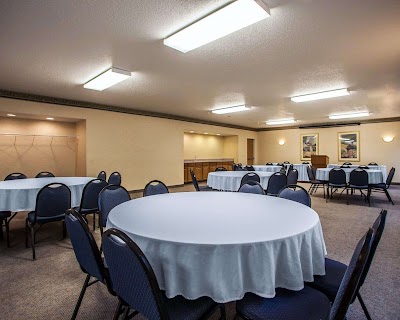 Quality Inn & Suites Eldridge Davenport North