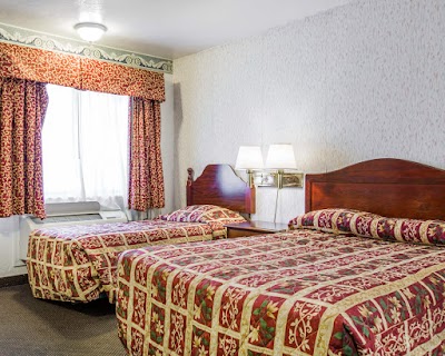 Photos of Econo Lodge Monterey Fairgrounds