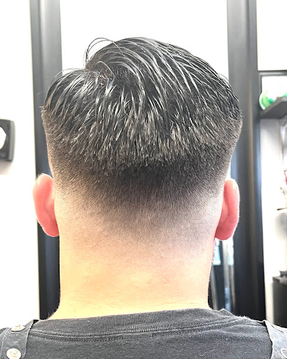 BARBERrenos Unisex Haircutters - Thumbnail