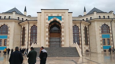 Ahi Evran Üniversitesi Camii