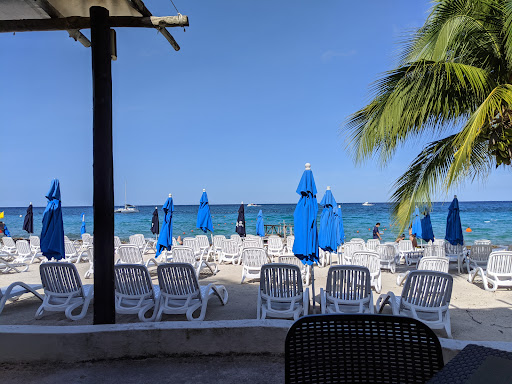 Playa Uvas - Thumbnail