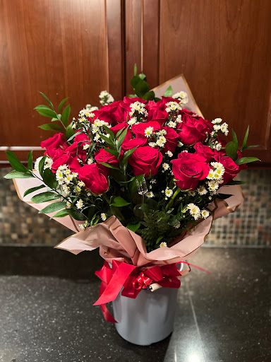 Fresh and Silk Flowers - Thumbnail
