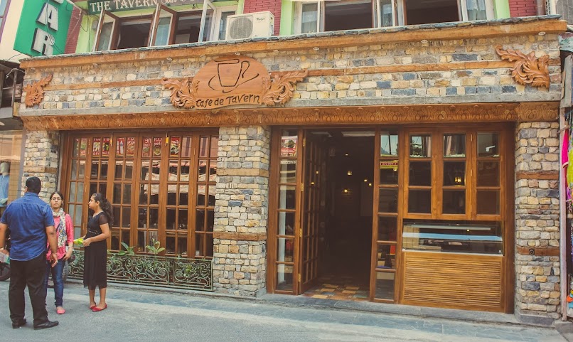 Cafe De Tavern by null