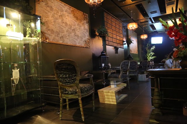 Glass Hookah Lounge