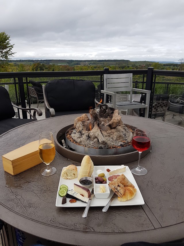 Coffin Ridge Vineyard & Winery