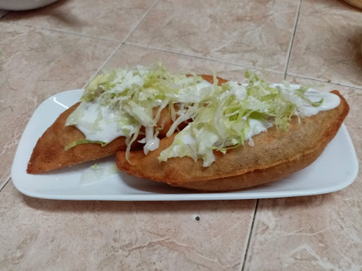 La Tradición, Pozole y antojitos mexicanos - Thumbnail