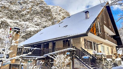 Camping Caravaneige Le Champ Du Moulin