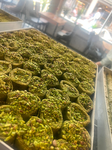 Öz Gaziantep Baklavaları & Bäckerei - Thumbnail